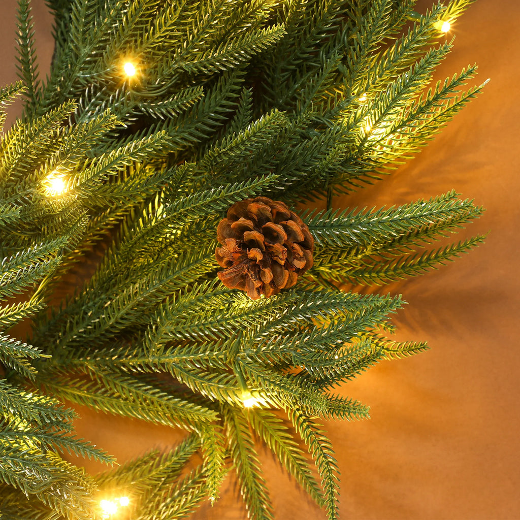 Homcom 36" Pre-Lit Christmas Wreath with 100 Led Lights