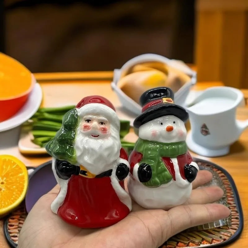 2PCS Christmas  Salt and Pepper Shakers
