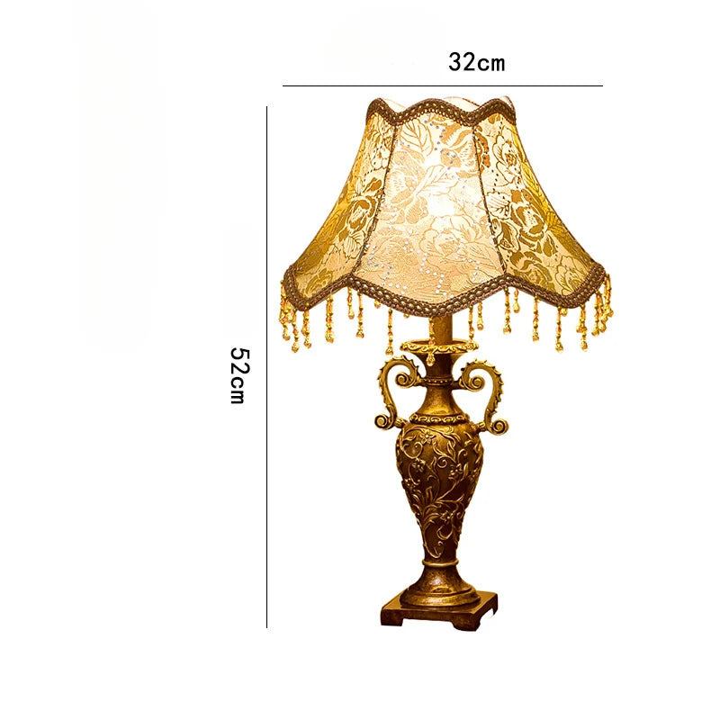 Resin Vintage Classical Pastoral Foot Switch Living Room Lamp  with Lampshade